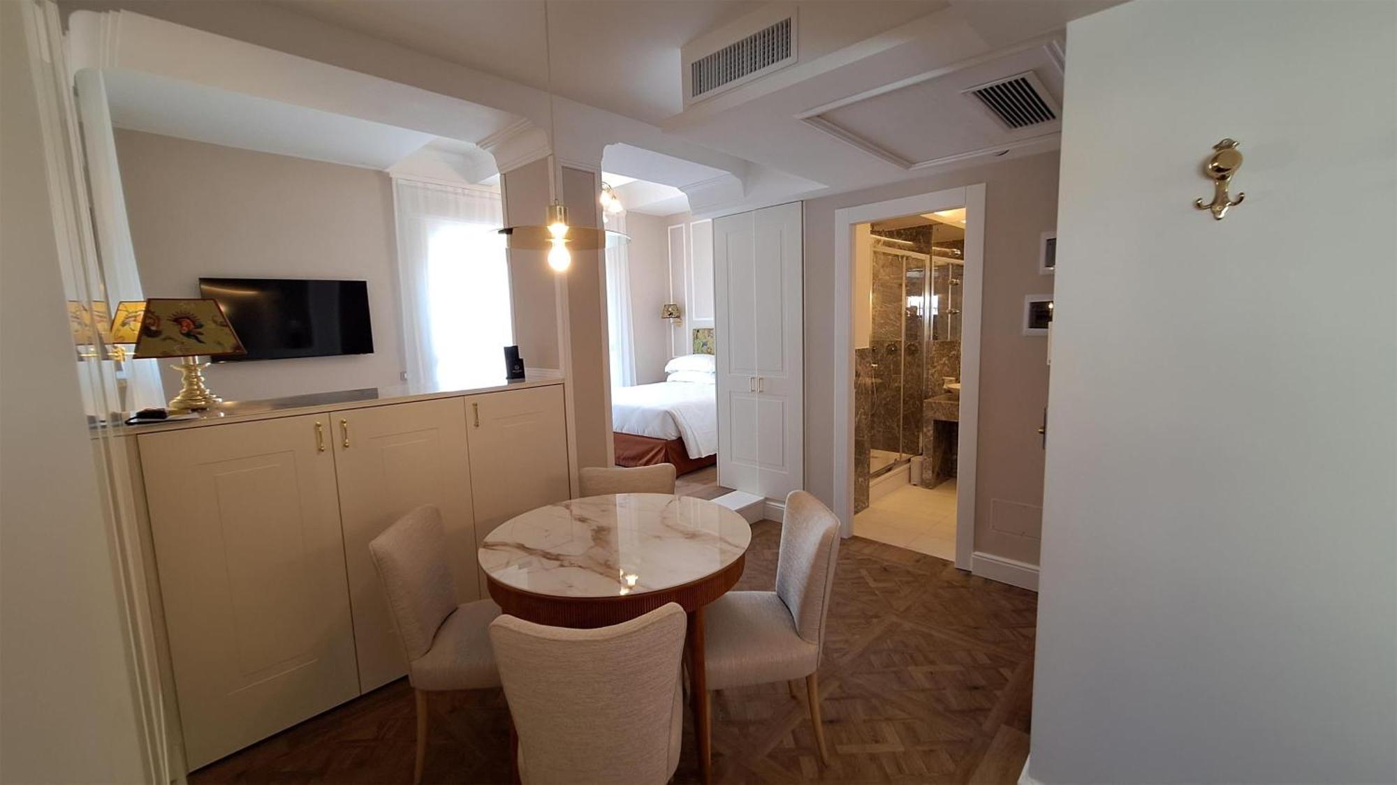 Western Rivoli Rome
